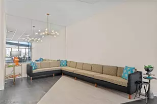 275 N Portage Path, Akron, OH 44303 - Photo 8