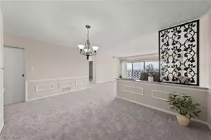 275 N Portage Path, Akron, OH 44303 - Photo 16