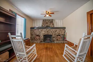 309 Donahey Ave NE, New Philadelphia, OH 44663 - Photo 14