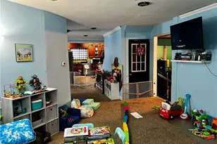 2231 Sherwood Ave, East Liverpool, OH 43920 - Photo 6