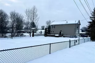 2231 Sherwood Ave, East Liverpool, OH 43920 - Photo 2