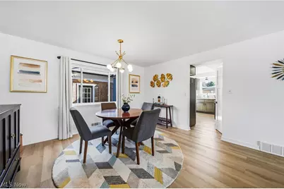 2353 Charney Road, University Heights, OH 44118 - Photo 6