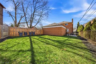 2353 Charney Rd, University Heights, OH 44118 - Photo 32