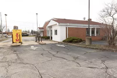 2911 Youngstown Road SE, Warren, OH 44484 - Photo 4