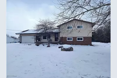 9490 State Route 212 NE, Bolivar, OH 44612 - Photo 1