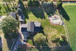 264 Pleasant Valley Rd NW, Sugarcreek, OH 44681 - Photo 14