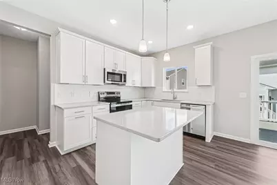 3382 Buckeye Trail, Green, OH 44685 - Photo 10