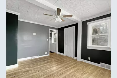 4242 McCartney Road, Lowellville, OH 44436 - Photo 4