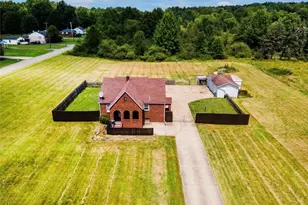 4242 McCartney Rd, Lowellville, OH 44436 - Photo 2