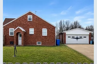 4242 McCartney Road, Lowellville, OH 44436 - Photo 2