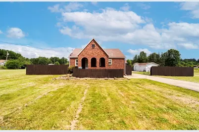 4242 McCartney Road, Lowellville, OH 44436 - Photo 42