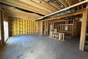 430 Honeycrisp Dr NE, Louisville, OH 44641 - Photo 4