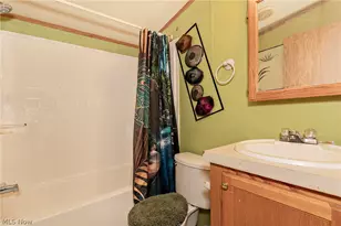 6610 Lear Nagle Rd, North Ridgeville, OH 44039 - Photo 12