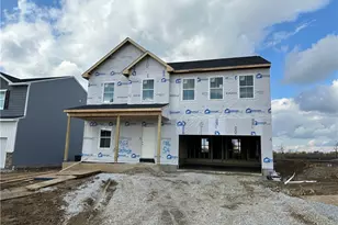 2963 McIntosh Dr NE, Louisville, OH 44641 - Photo 2