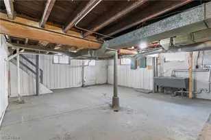 1304 W 73rd St, Loveland, OH 44102 - Photo 40