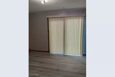 31 1/2 Elm Street #A2, Struthers, OH 44471 - Photo 8