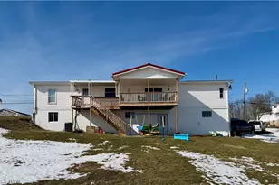 208 Jefferson Blvd, Mingo Junction, OH 43938 - Photo 2