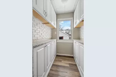 625 Wyandot Avenue, Akron, OH 44305 - Photo 12