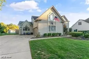 2319 Hunters Ridge, Boardman, OH 44512 - Photo 2