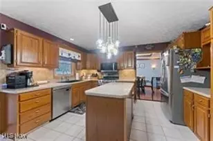 2319 Hunters Ridge, Boardman, OH 44512 - Photo 10