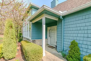 26 Haskell Dr, Bratenahl, OH 44108 - Photo 2