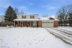 762 Summit Cir SE, North Canton, OH 44720 - Photo 1