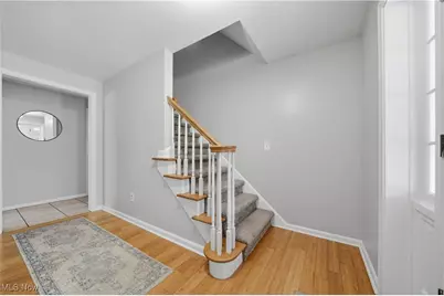 762 Summit Circle SE, North Canton, OH 44720 - Photo 2