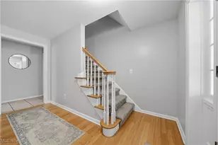 762 Summit Cir SE, North Canton, OH 44720 - Photo 2