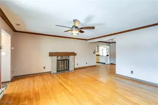 398 Crestview Ave, Akron, OH 44320 - Photo 4