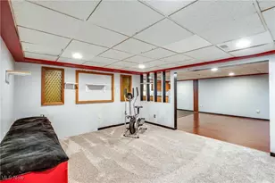 398 Crestview Ave, Akron, OH 44320 - Photo 34