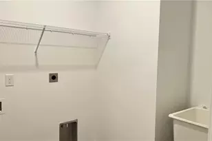 2160 Myla Wy, Amherst, OH 44001 - Photo 14