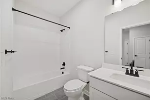 2164 Myla Wy, Amherst, OH 44001 - Photo 14