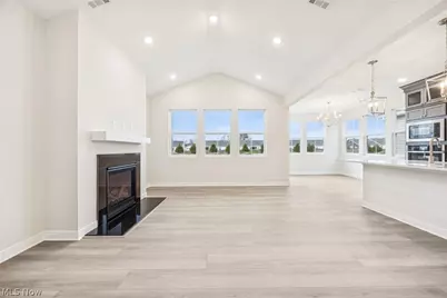 2170 Myla Way, Amherst, OH 44001 - Photo 4