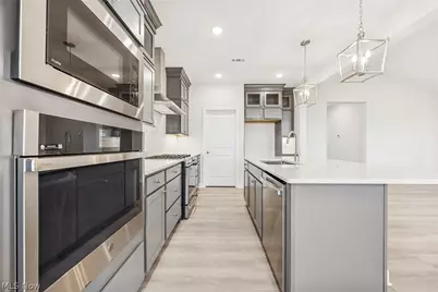 2170 Myla Way, Amherst, OH 44001 - Photo 8