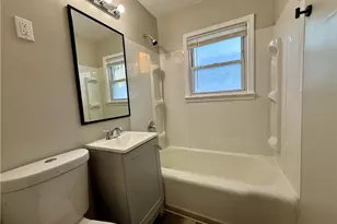 912 E Archwood Ave, Akron, OH 44306 - Photo 6