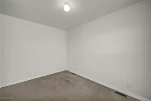 348 Robin Dr, Elyria, OH 44035 - Photo 30