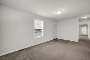 348 Robin Dr, Elyria, OH 44035 - Photo 24