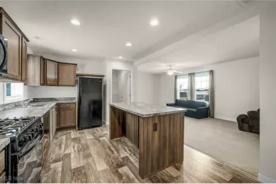 348 Robin Drive, Elyria, OH 44035 - Photo 16