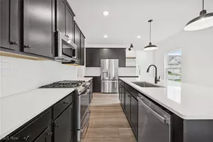 5062 Shepherds Gln, Willoughby, OH 44094 - Photo 10