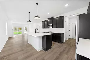 5062 Shepherds Gln, Willoughby, OH 44094 - Photo 12