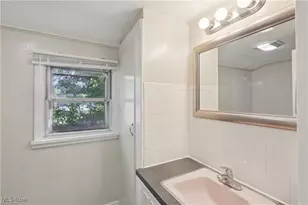 1254 Welsh Ave, Akron, OH 44314 - Photo 12