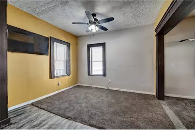 311 Dean Street, Akron, OH 44304 - Photo 10