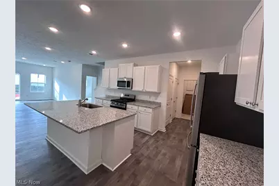 5081 Shepherds Glen, Willoughby, OH 44094 - Photo 4