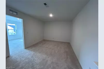 5081 Shepherds Glen, Willoughby, OH 44094 - Photo 12