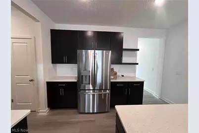 5083 Shepherds Glen, Willoughby, OH 44094 - Photo 4