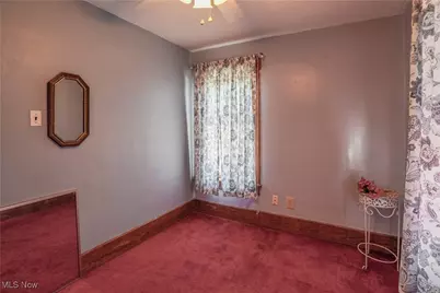 1521 Gibbs Avenue NE, Canton, OH 44705 - Photo 14