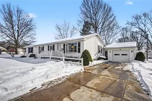 349 Bell Ave, Columbiana, OH 44408 - Photo 2