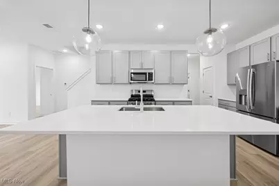 5085 Shepherds Glen, Willoughby, OH 44094 - Photo 10