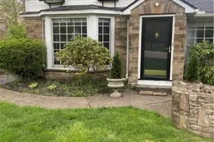 35755 Miles Rd, Moreland Hills, OH 44022 - Photo 2