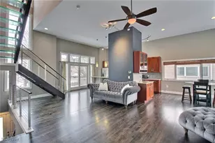 2239 City View Dr, Loveland, OH 44112 - Photo 2